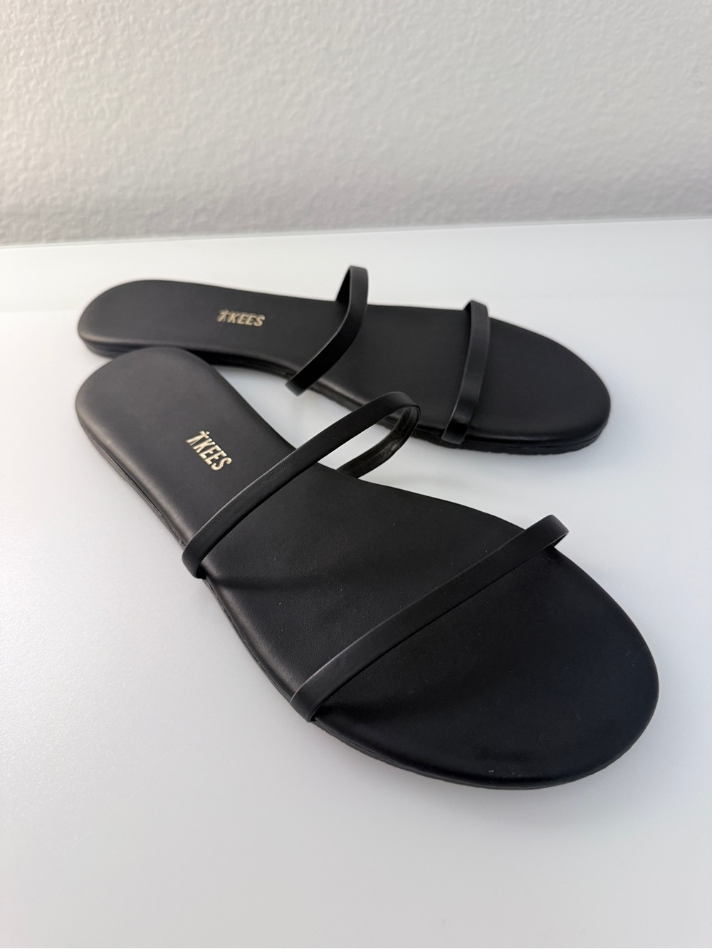 TKEES Gemma Black Slim Strap Leather Slide Sandals Size 10 NWOB